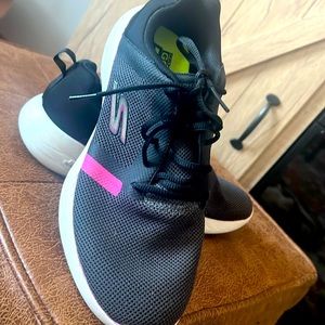 Skechers Goga Run